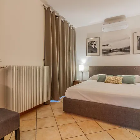 The Patio Over Varenna * Perledo