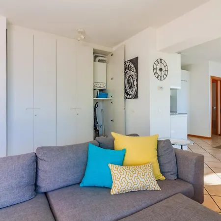 Apartament The Patio Over Varenna *