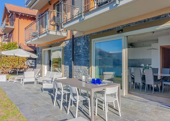 The Patio Over Varenna * ペルレード