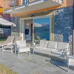 The Patio Over Varenna Apartment Perledo