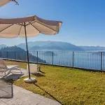 アパート The Patio Over Varenna ペルレード