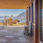 The Patio Over Varenna *