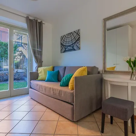 Apartamento The Patio Over Varenna *